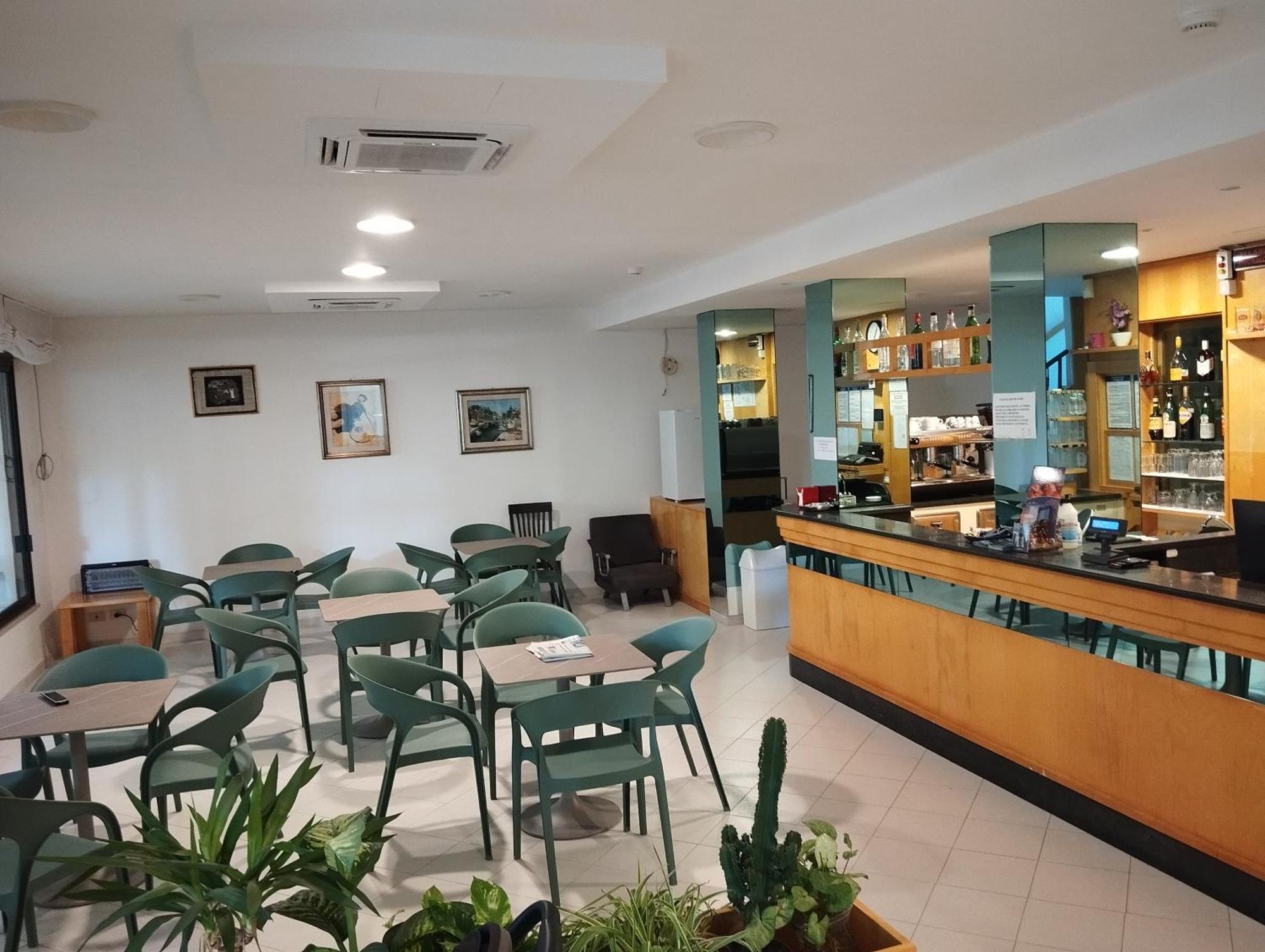 Hotel Irene Риччоне Экстерьер фото